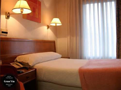 Hostal Gran Via Vigo Exterior photo